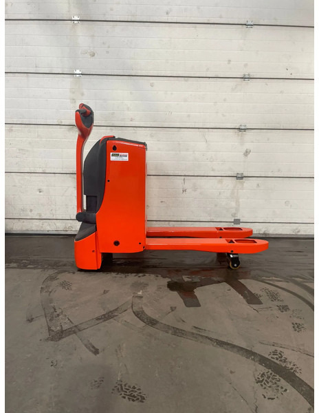 Linde T18 - Pallet truck: picture 3 Linde T18 - Pallet truck: picture 3