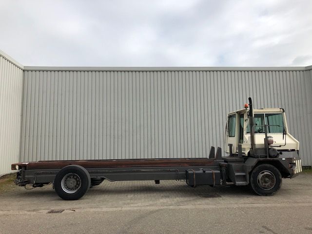Terberg TT20 Body Carrier - Terminal tractor: picture 2 Terberg TT20 Body Carrier - Terminal tractor: picture 2