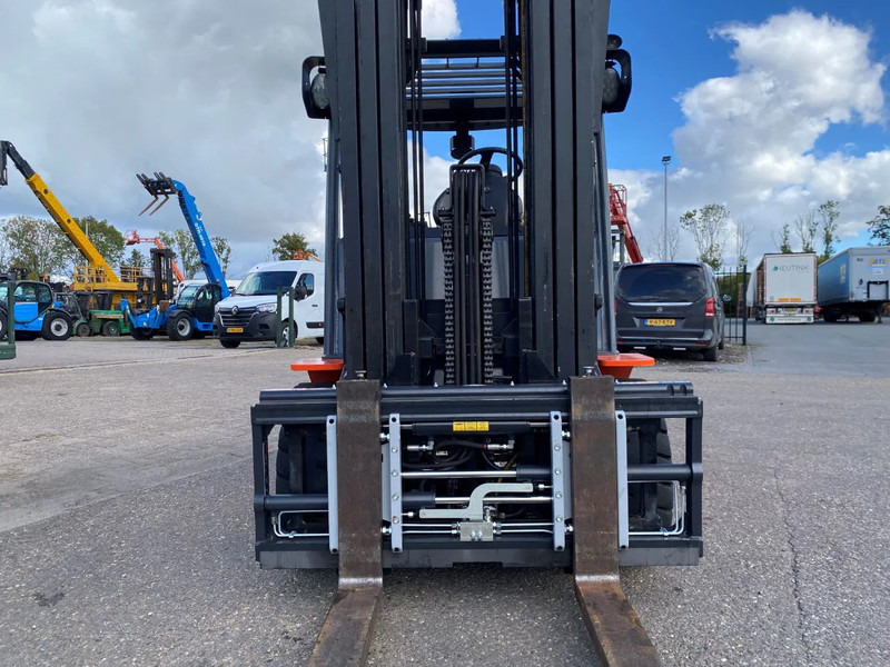 Toyota 8FBMT45 - Electric forklift: picture 5 Toyota 8FBMT45 - Electric forklift: picture 5