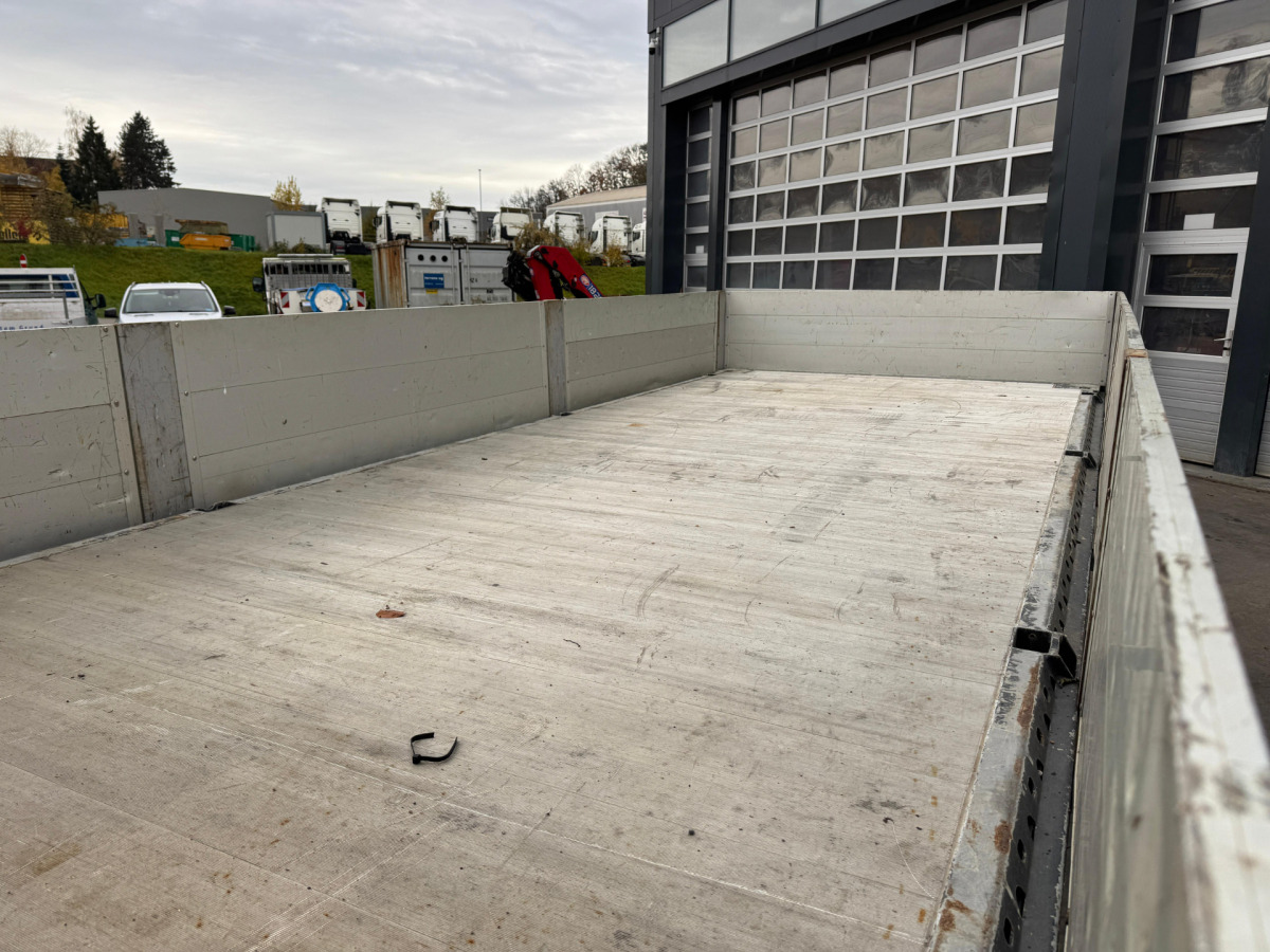 Leasing of MERCEDES Arocs 3251 8x4 Fassi 660 6-6 MERCEDES Arocs 3251 8x4 Fassi 660 6-6: picture 11 Leasing of MERCEDES Arocs 3251 8x4 Fassi 660 6-6 MERCEDES Arocs 3251 8x4 Fassi 660 6-6: picture 11