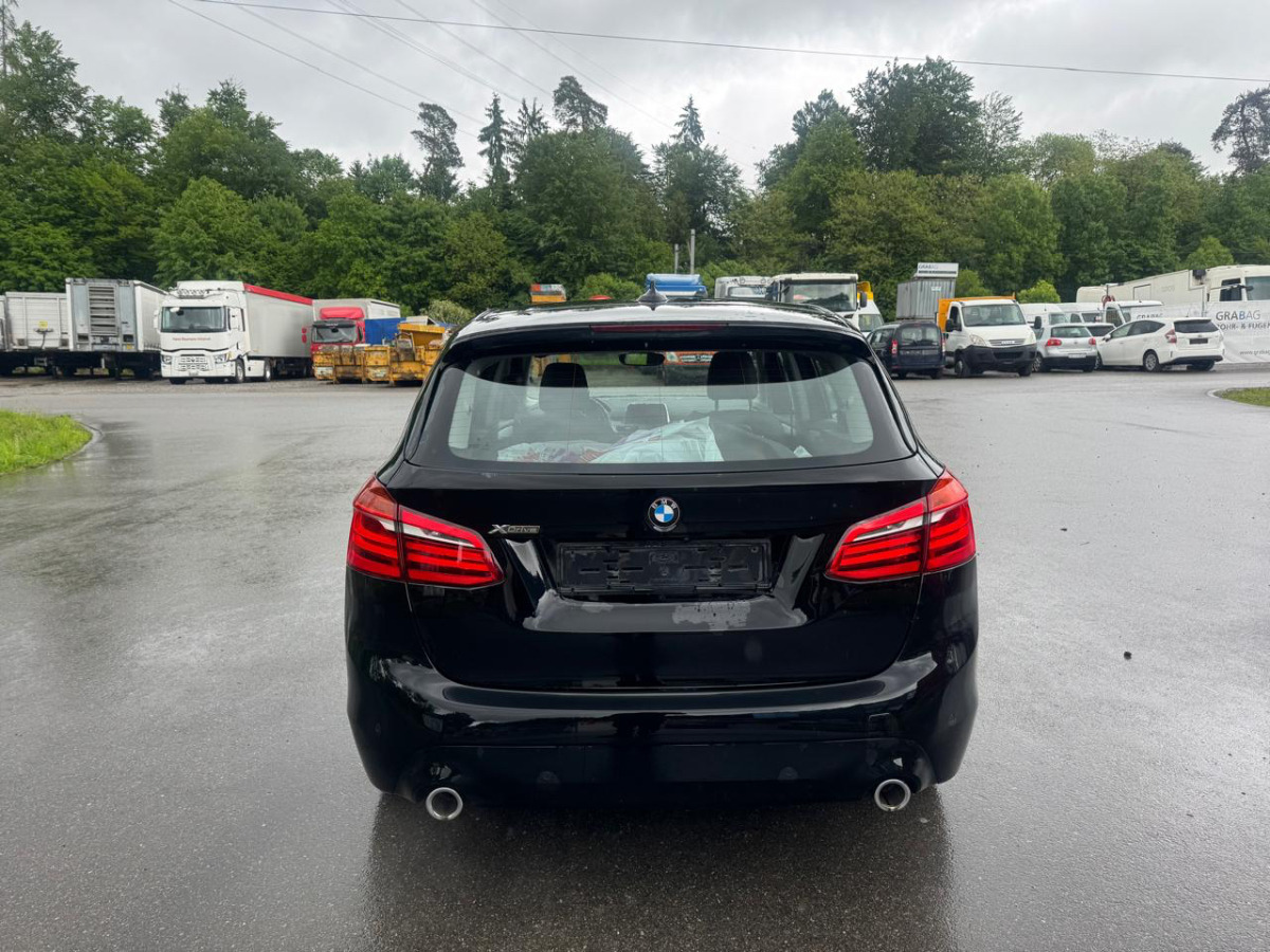 Hatchback Marke BMW 218d xDrive: picture 6