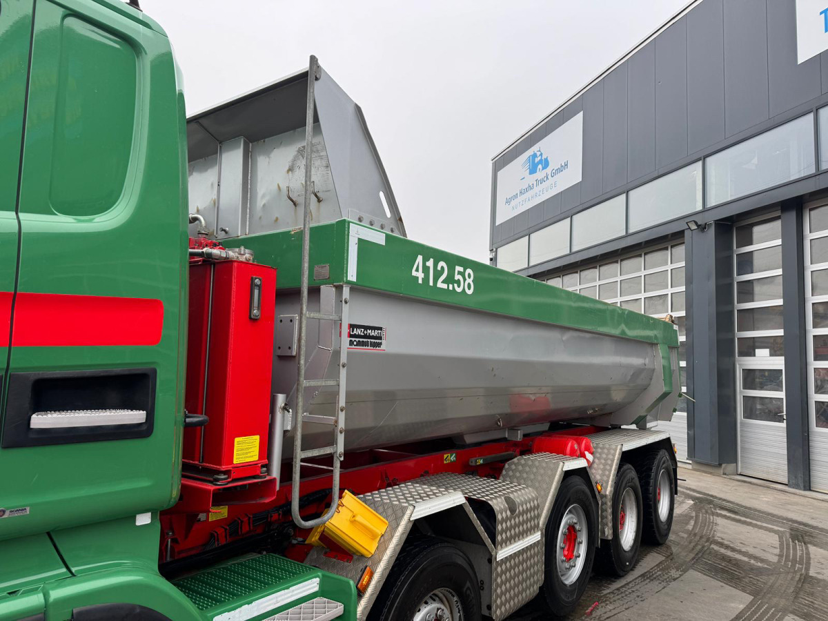 Tipper SCANIA G490 10x4 Dumper: picture 13