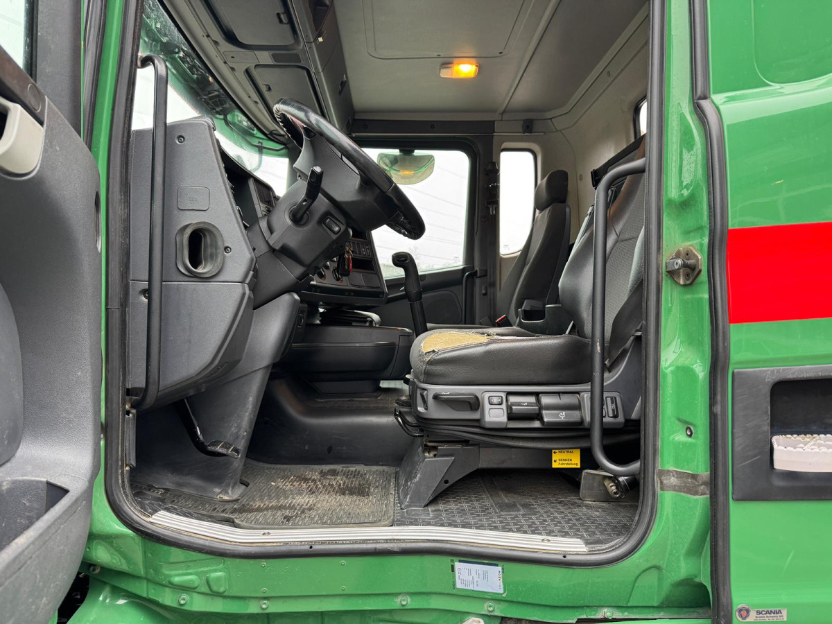 Tipper SCANIA G490 10x4 Dumper: picture 15