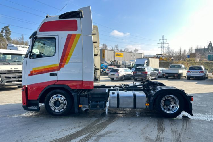 Tractor unit Volvo FH-420 4x2 Lowdeck: picture 9