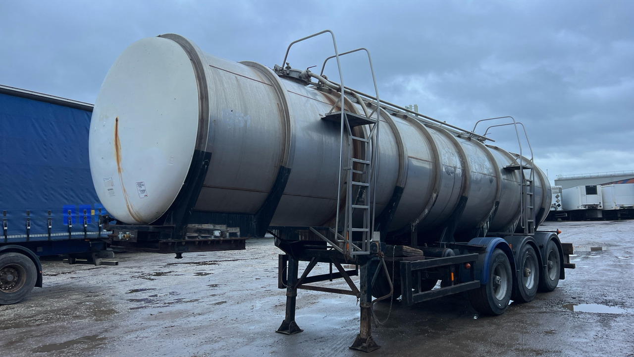 CRANE FRUEHAUF - Tank semi-trailer: picture 3 CRANE FRUEHAUF - Tank semi-trailer: picture 3