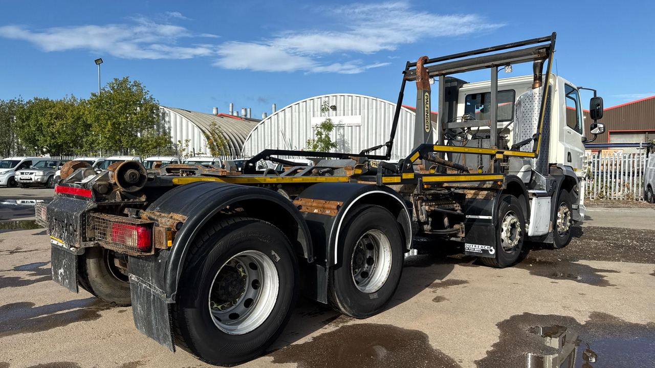 DAF CF 400 - Hook lift truck: picture 4 DAF CF 400 - Hook lift truck: picture 4
