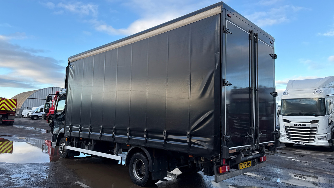 DAF LF 180 - Curtainsider truck: picture 3 DAF LF 180 - Curtainsider truck: picture 3