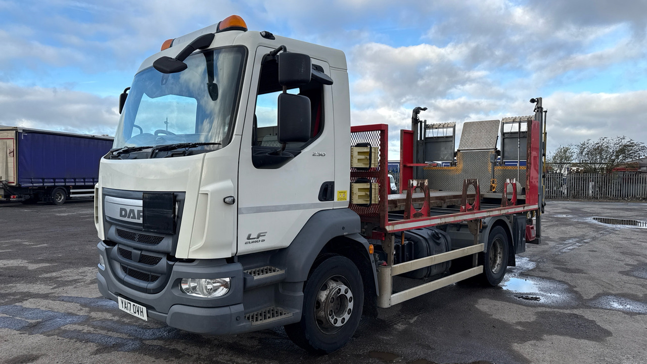DAF LF 230 - Dropside/ Flatbed truck: picture 2 DAF LF 230 - Dropside/ Flatbed truck: picture 2