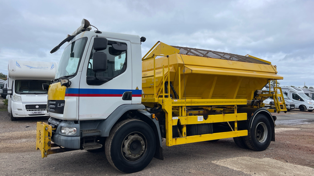 DAF LF 55.220 - Snow removal vehicle: picture 2 DAF LF 55.220 - Snow removal vehicle: picture 2