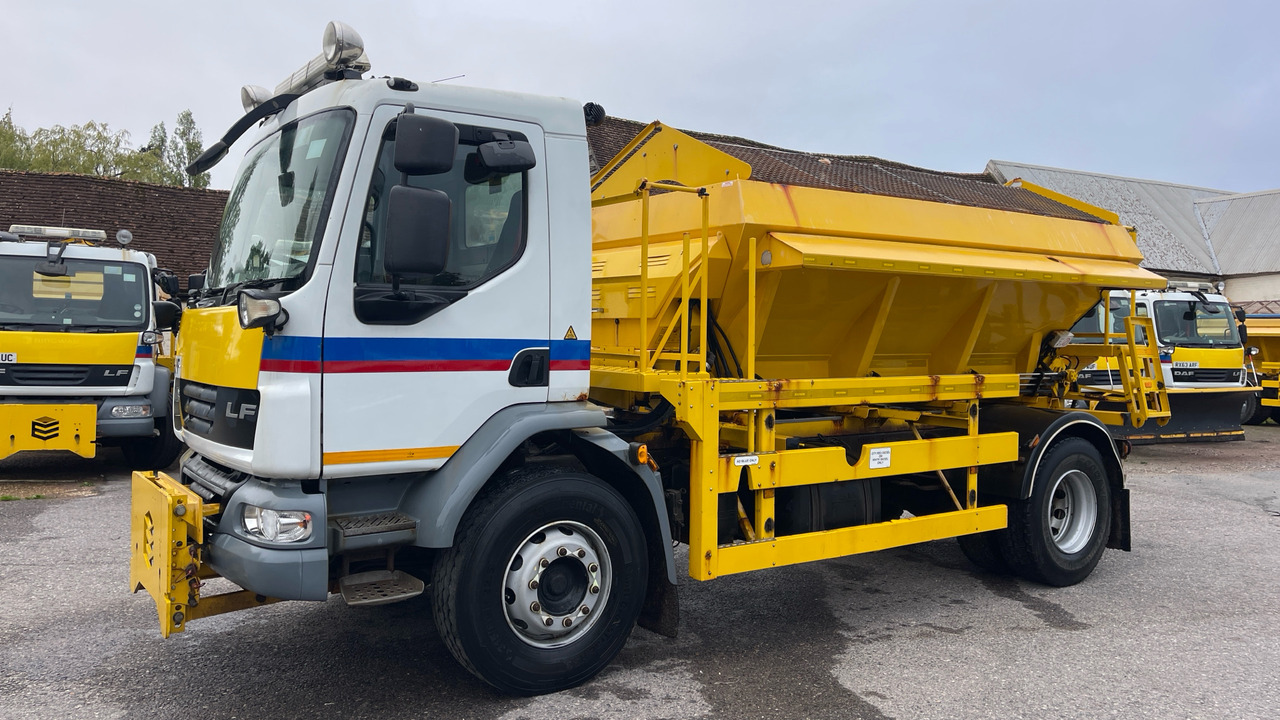 DAF LF 55.220 - Snow removal vehicle: picture 2 DAF LF 55.220 - Snow removal vehicle: picture 2