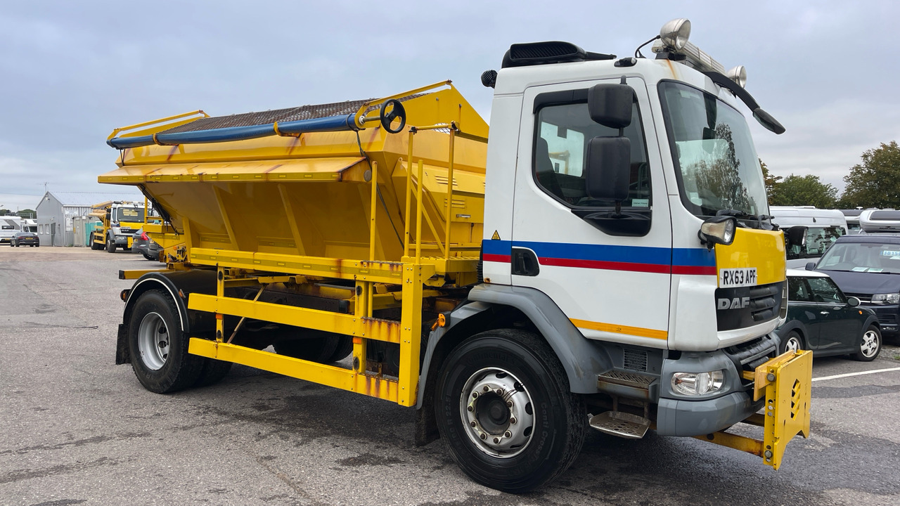 DAF LF 55.220 - Snow removal vehicle: picture 1 DAF LF 55.220 - Snow removal vehicle: picture 1