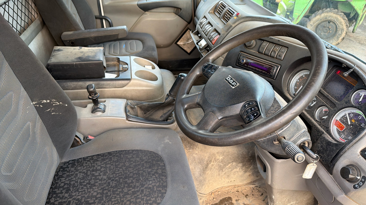 DAF LF 55.250 - Skip loader truck: picture 5 DAF LF 55.250 - Skip loader truck: picture 5