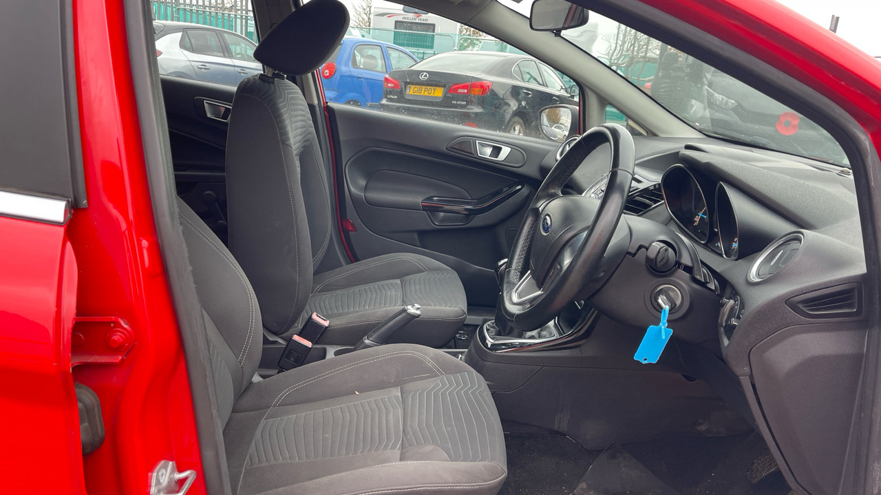 FORD FIESTA 1.0 ECO BOOST - Hatchback: picture 5 FORD FIESTA 1.0 ECO BOOST - Hatchback: picture 5