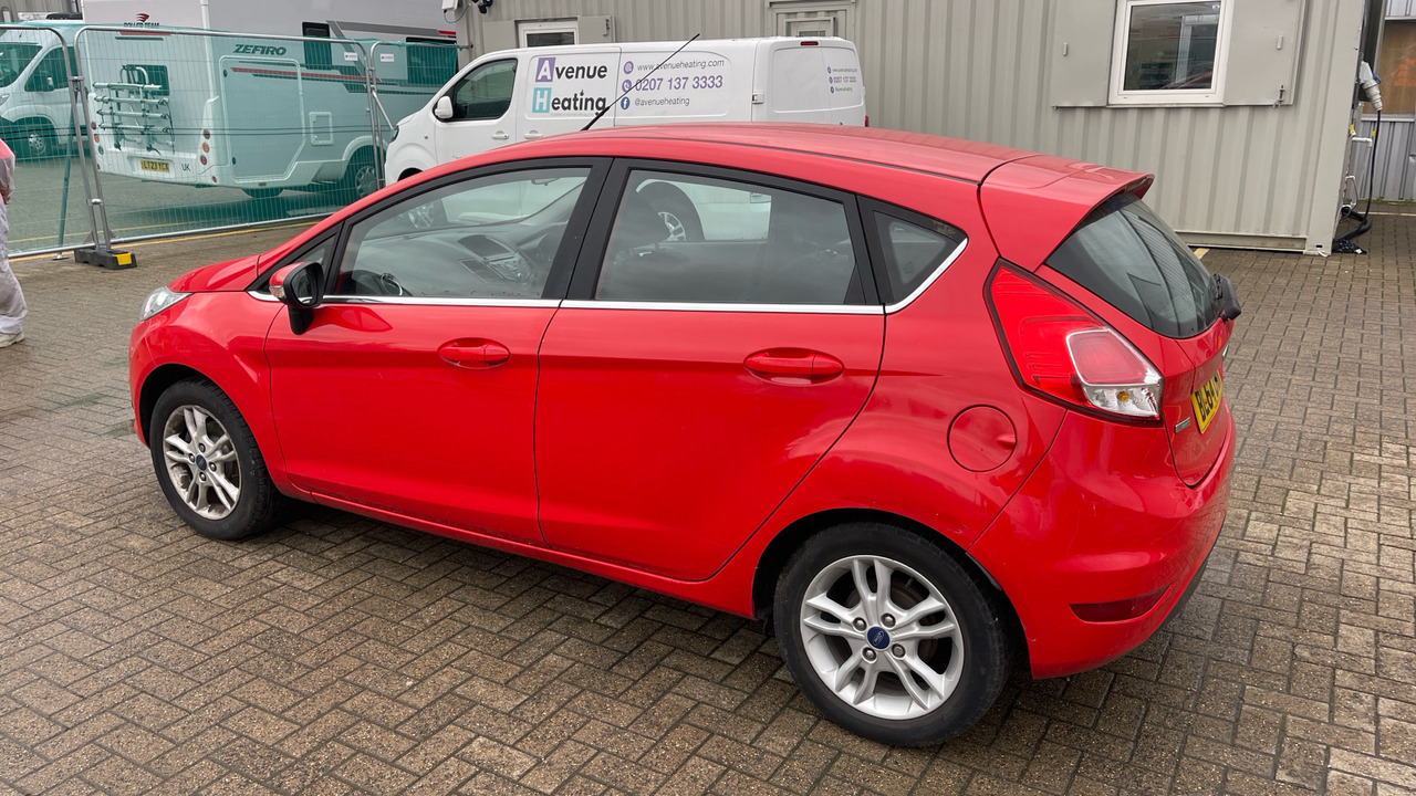 FORD FIESTA 1.0 ECO BOOST - Hatchback: picture 3 FORD FIESTA 1.0 ECO BOOST - Hatchback: picture 3