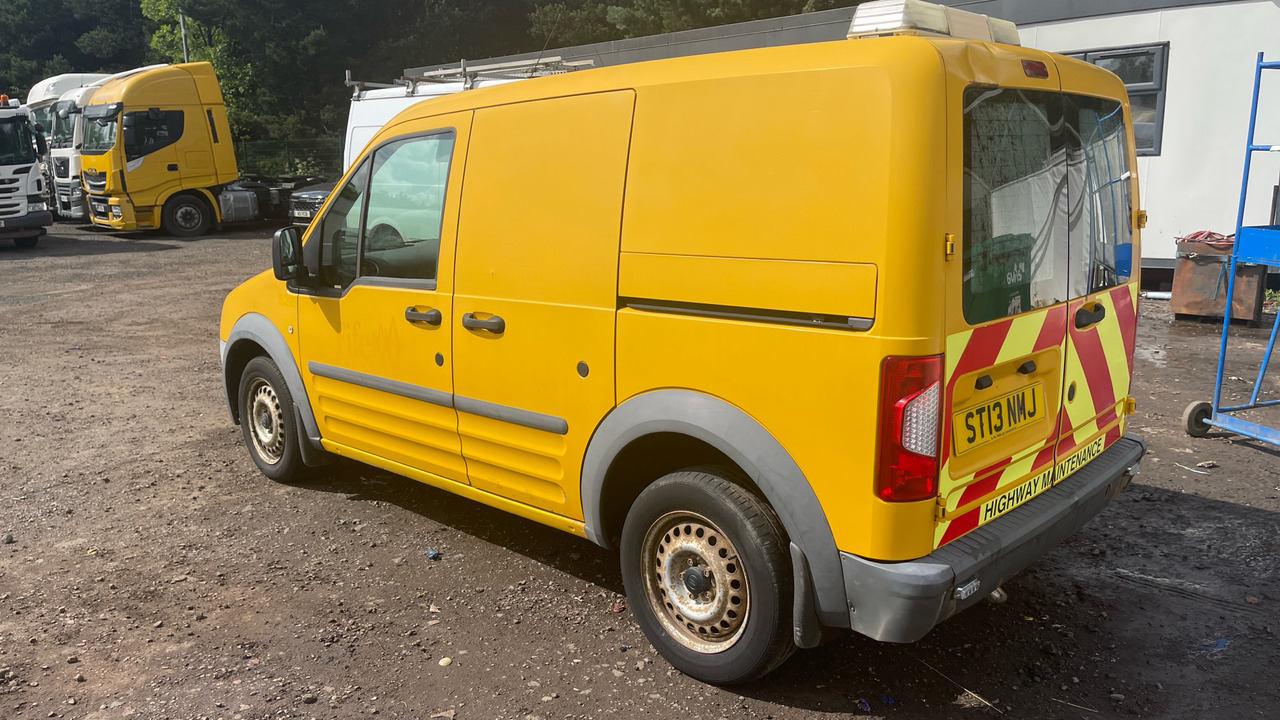 FORD TRANSIT CONNECT T200 1.8 TDCi 75ps - Small van: picture 3 FORD TRANSIT CONNECT T200 1.8 TDCi 75ps - Small van: picture 3
