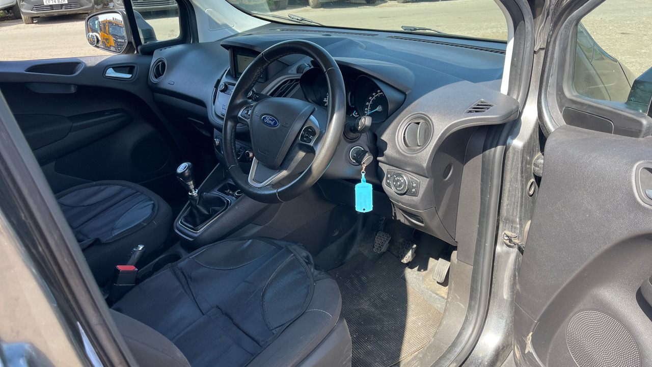 FORD TRANSIT COURIER 1.5 TDCi 100PS - Small van: picture 5 FORD TRANSIT COURIER 1.5 TDCi 100PS - Small van: picture 5