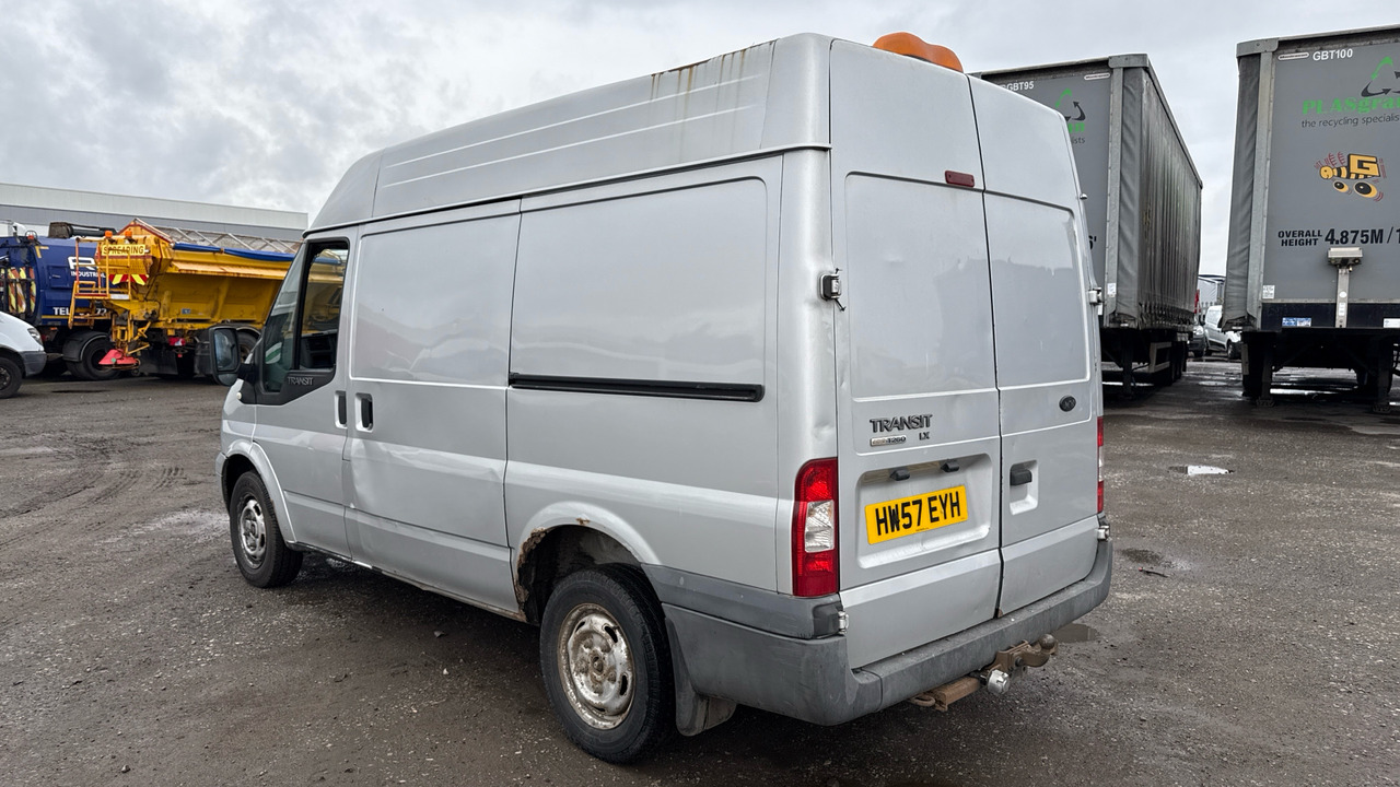 FORD TRANSIT T260 2.2 130PS - Panel van: picture 3 FORD TRANSIT T260 2.2 130PS - Panel van: picture 3