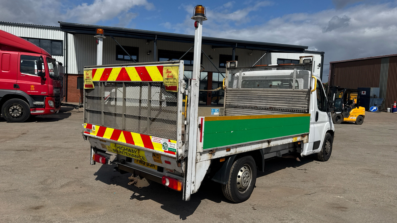 Fiat Ducato 35 2.3 MULTIJET 130PS - Flatbed van: picture 4 Fiat Ducato 35 2.3 MULTIJET 130PS - Flatbed van: picture 4