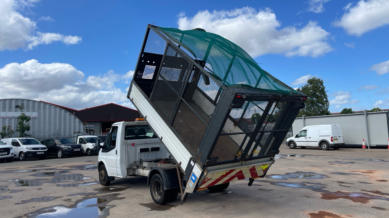 Ford Transit T350 TDCi 125PS - Tipper van: picture 3 Ford Transit T350 TDCi 125PS - Tipper van: picture 3