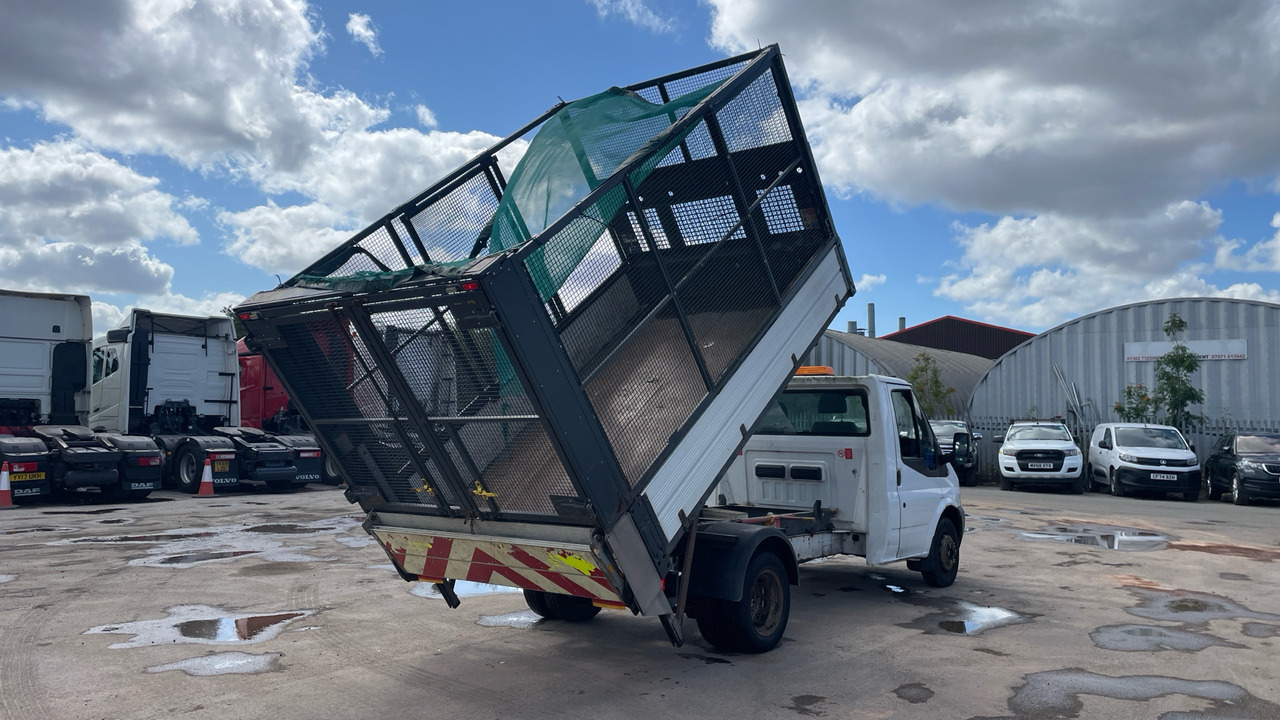 Ford Transit T350 TDCi 125PS - Tipper van: picture 4 Ford Transit T350 TDCi 125PS - Tipper van: picture 4