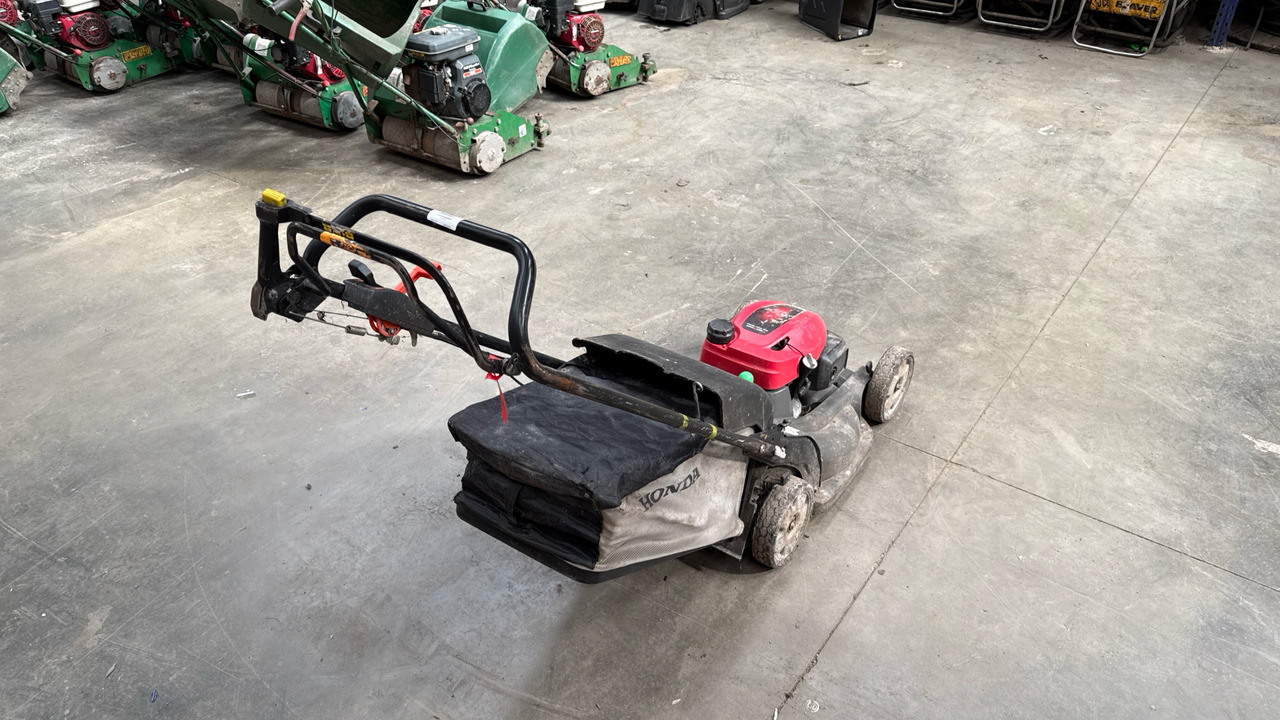 HONDA HRX537 C6HYEA - Garden mower: picture 1 HONDA HRX537 C6HYEA - Garden mower: picture 1