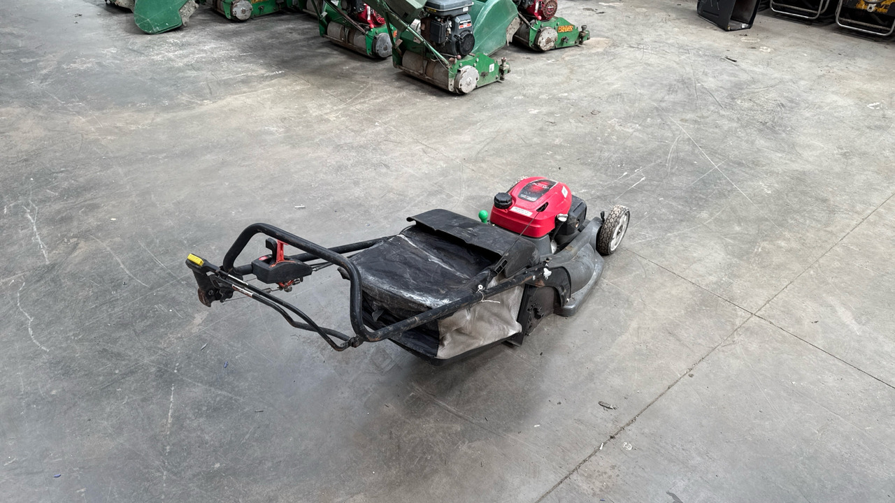 HONDA HRX537 C6HYEA - Garden mower: picture 2 HONDA HRX537 C6HYEA - Garden mower: picture 2