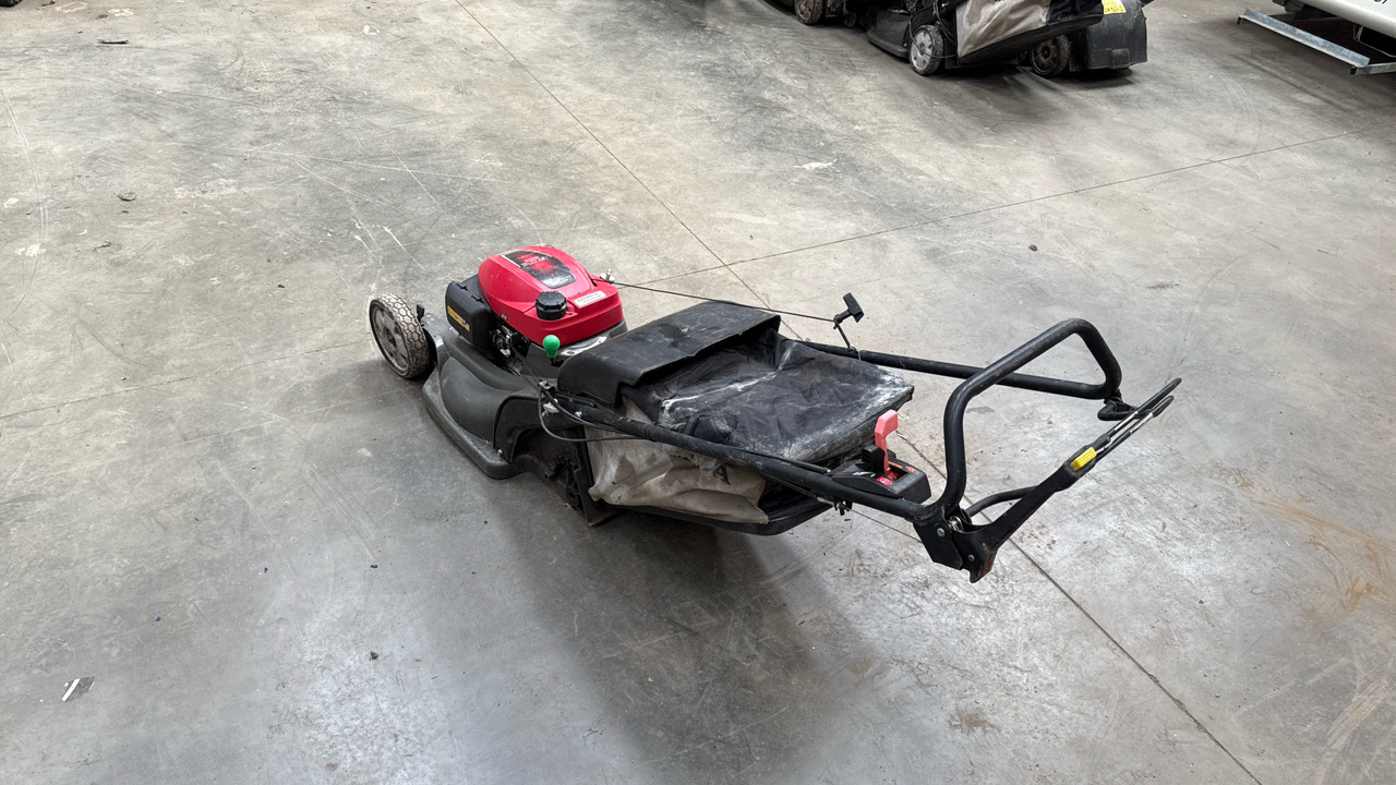 HONDA HRX537 C6HYEA - Garden mower: picture 3 HONDA HRX537 C6HYEA - Garden mower: picture 3