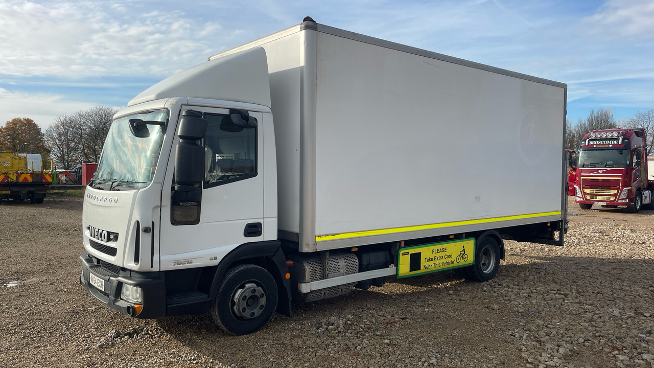 IVECO EUROCARGO 75E16 - Box truck: picture 2 IVECO EUROCARGO 75E16 - Box truck: picture 2