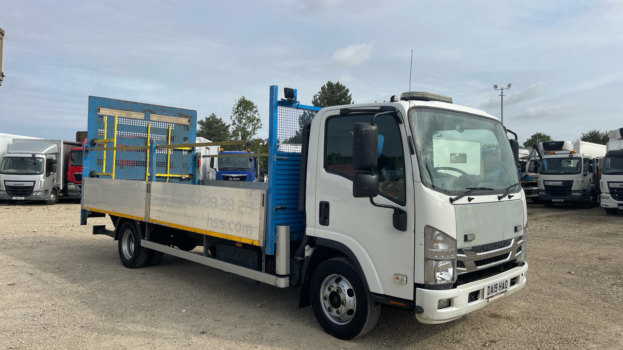 Isuzu N75 190 - Dropside/ Flatbed truck: picture 1 Isuzu N75 190 - Dropside/ Flatbed truck: picture 1