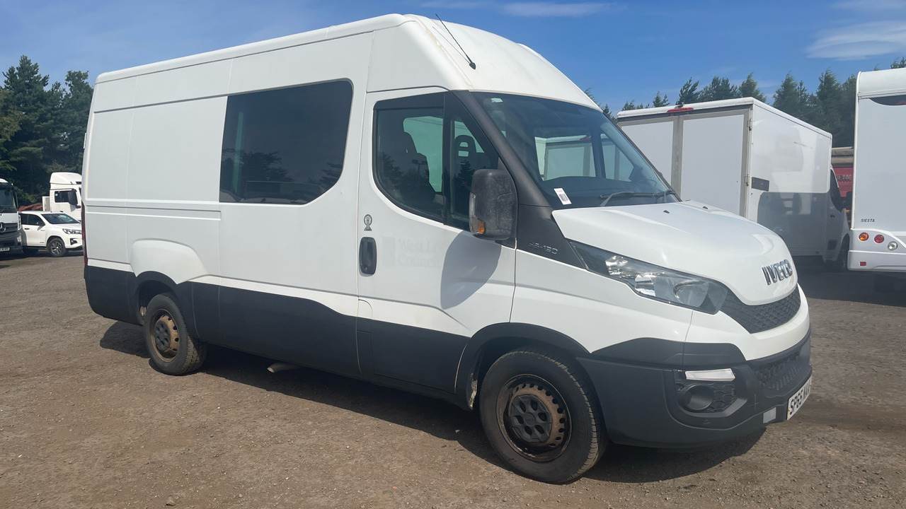 Iveco Daily 35-130 2.3 3520 WB - Combi van: picture 1 Iveco Daily 35-130 2.3 3520 WB - Combi van: picture 1
