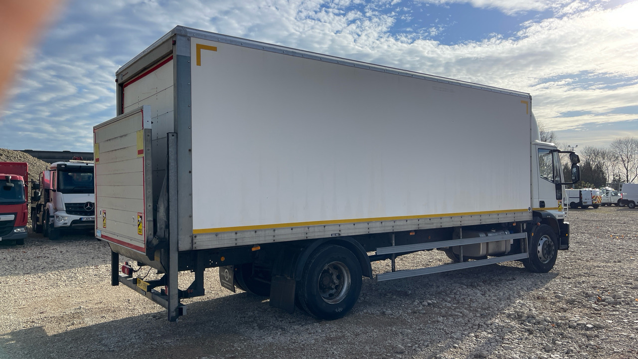 Iveco Eurocargo 180E25 - Box truck: picture 4 Iveco Eurocargo 180E25 - Box truck: picture 4