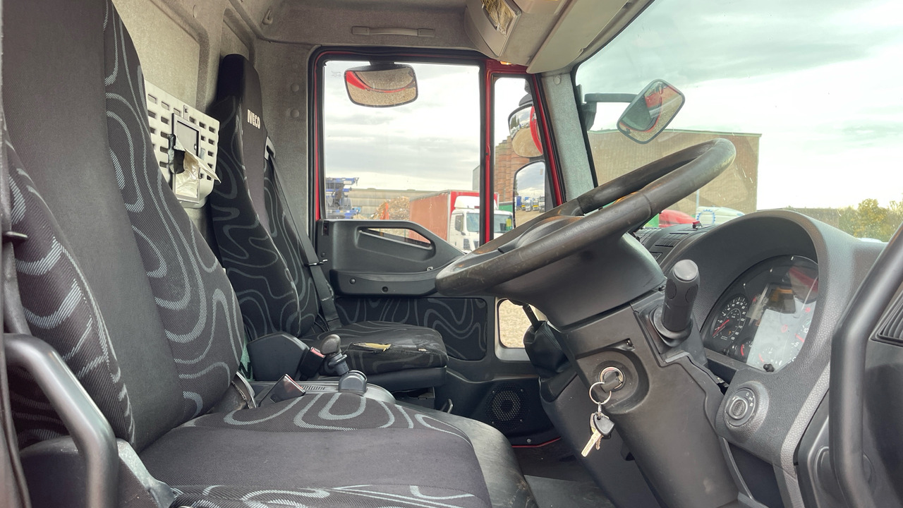 Iveco Eurocargo 75E16 - Box truck: picture 5 Iveco Eurocargo 75E16 - Box truck: picture 5