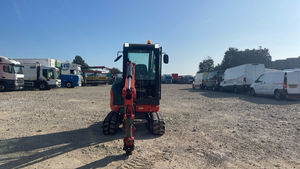 Mini excavator KUBOTA U27-4: picture 9