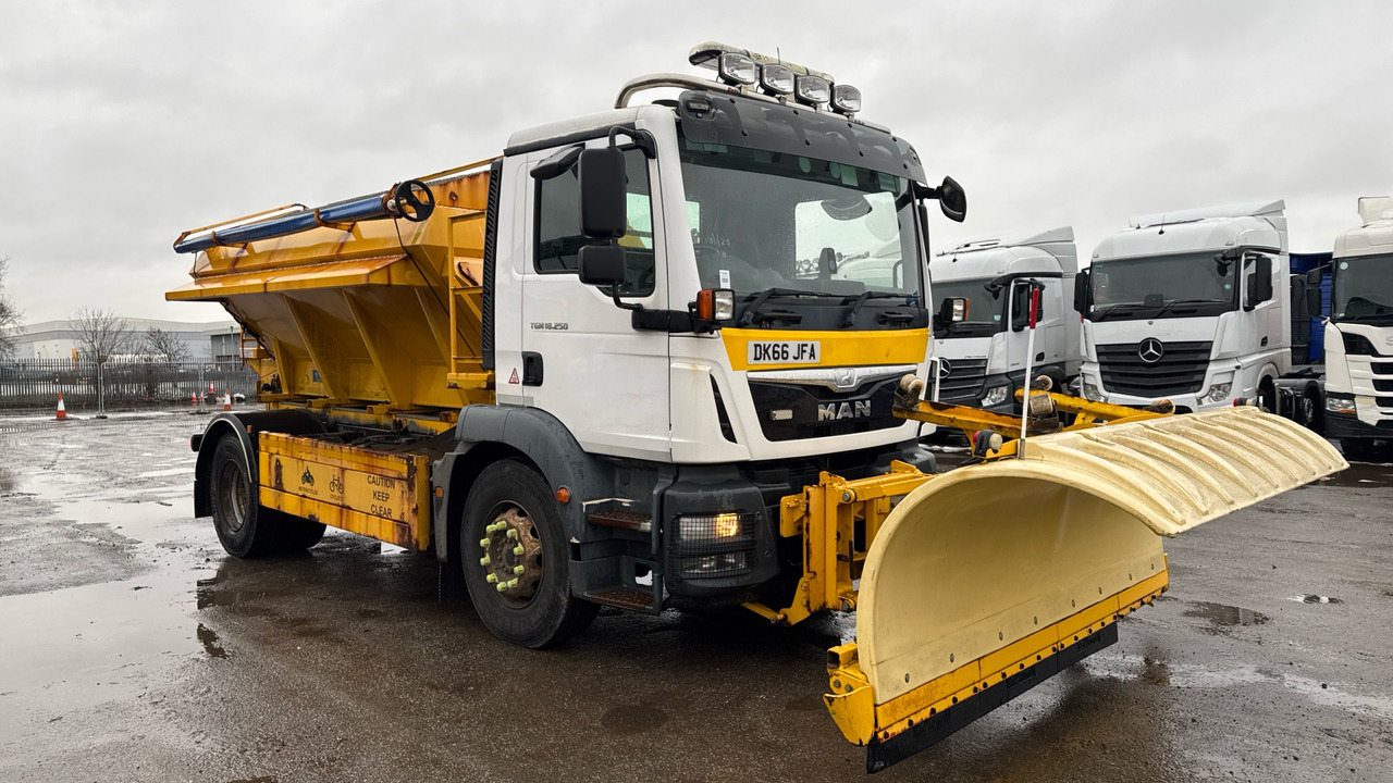MAN TG-M 18.250 - Snow removal vehicle: picture 1 MAN TG-M 18.250 - Snow removal vehicle: picture 1
