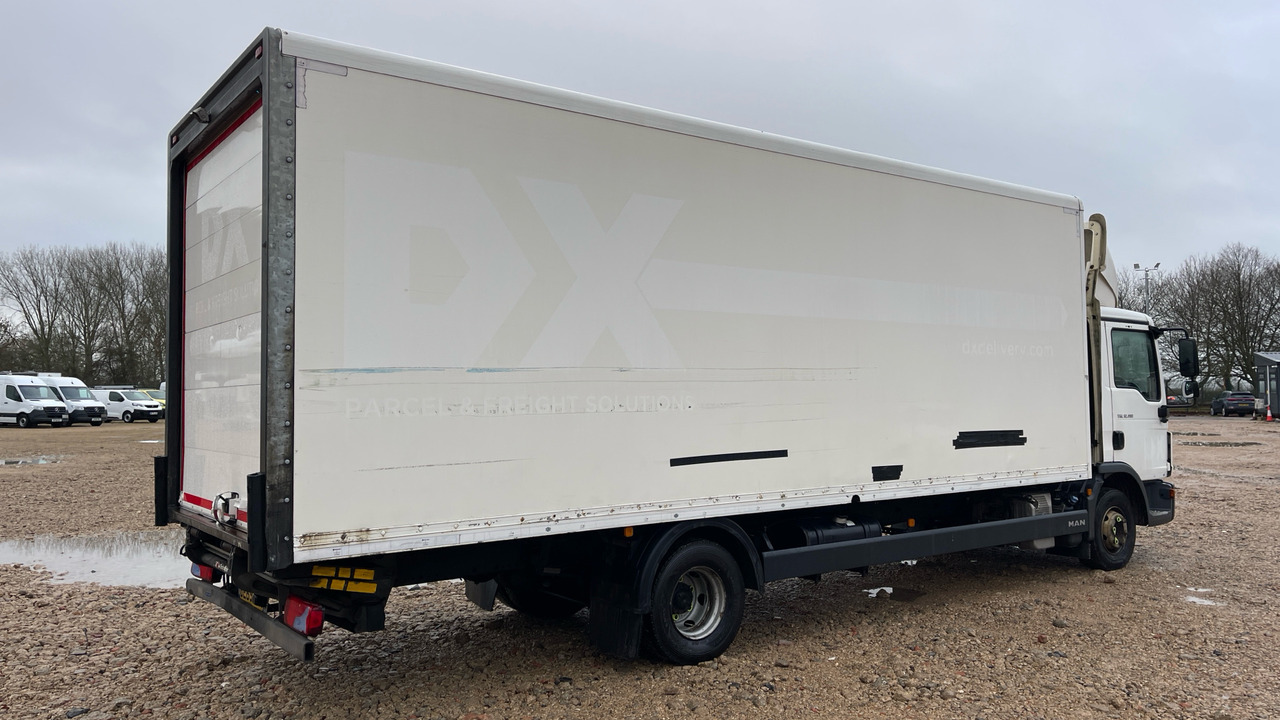 MAN TGL 12.190 - Box truck: picture 4 MAN TGL 12.190 - Box truck: picture 4