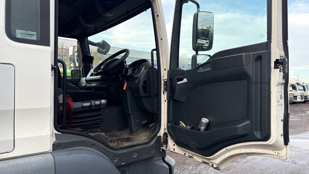 MAN TGM 18.250 - Curtainsider truck: picture 5 MAN TGM 18.250 - Curtainsider truck: picture 5