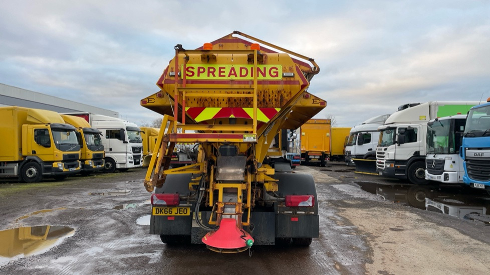 MAN TGM 18.250 - Snow removal vehicle: picture 3 MAN TGM 18.250 - Snow removal vehicle: picture 3