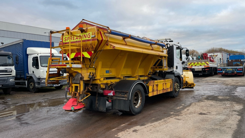 MAN TGM 18.250 - Snow removal vehicle: picture 4 MAN TGM 18.250 - Snow removal vehicle: picture 4