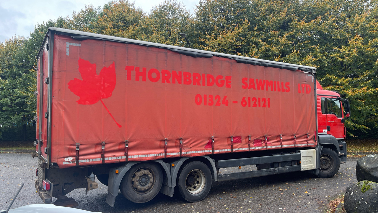 MAN TGS 26.320 - Curtainsider truck: picture 4 MAN TGS 26.320 - Curtainsider truck: picture 4