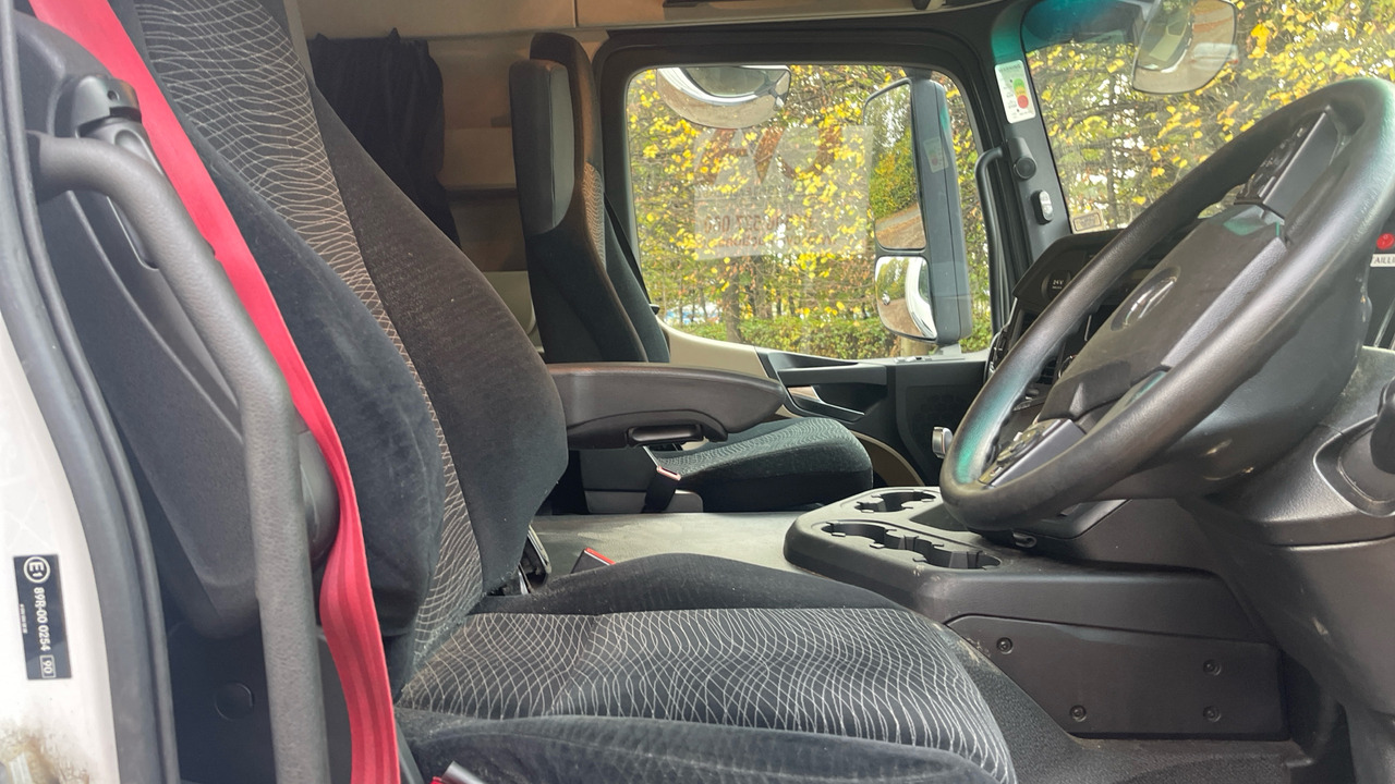 MERCEDES-BENZ ACTROS  1824 - Box truck: picture 5 MERCEDES-BENZ ACTROS  1824 - Box truck: picture 5