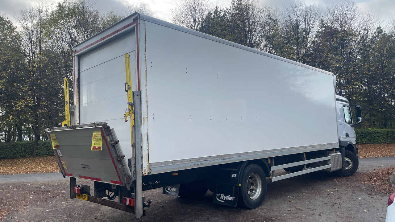 MERCEDES-BENZ ACTROS  1824 - Box truck: picture 4 MERCEDES-BENZ ACTROS  1824 - Box truck: picture 4