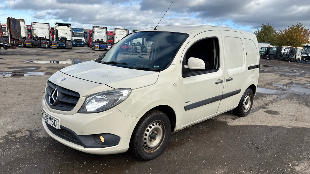 MERCEDES-BENZ CITAN 109 CDI BLUEEFFICIENCY - Small van: picture 2 MERCEDES-BENZ CITAN 109 CDI BLUEEFFICIENCY - Small van: picture 2