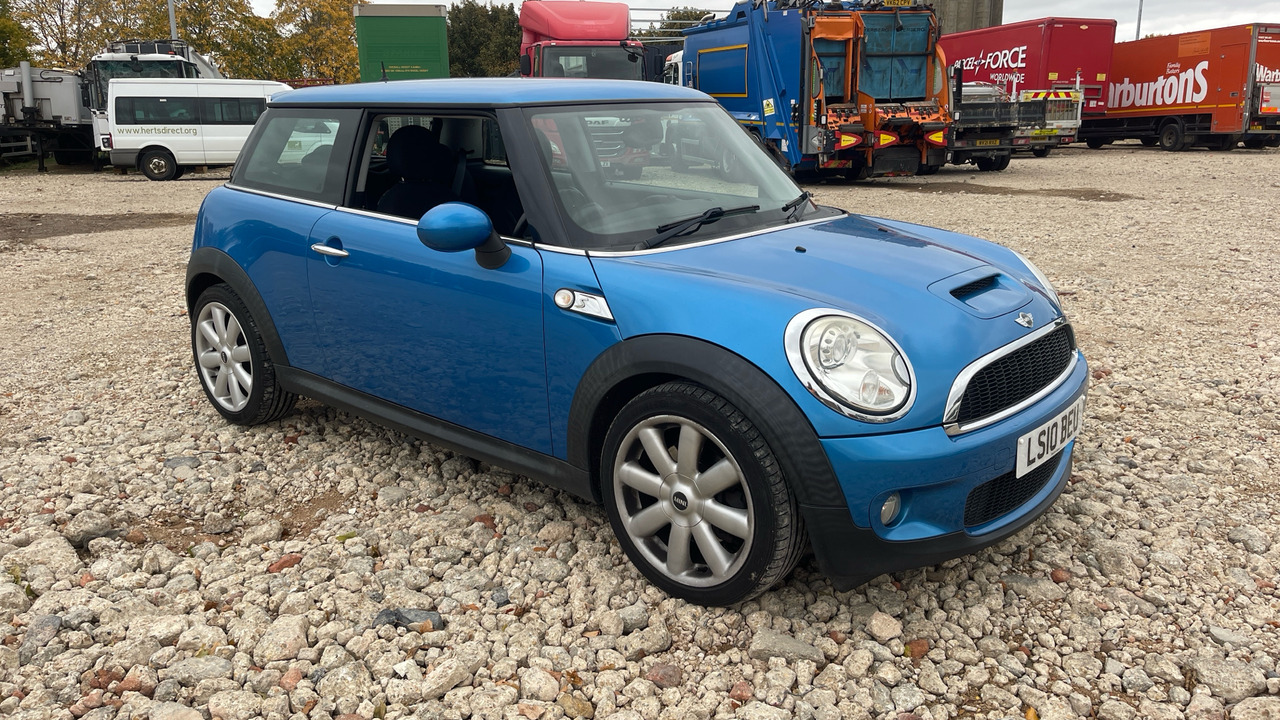 MINI COOPER S 1.6 - Hatchback: picture 1 MINI COOPER S 1.6 - Hatchback: picture 1