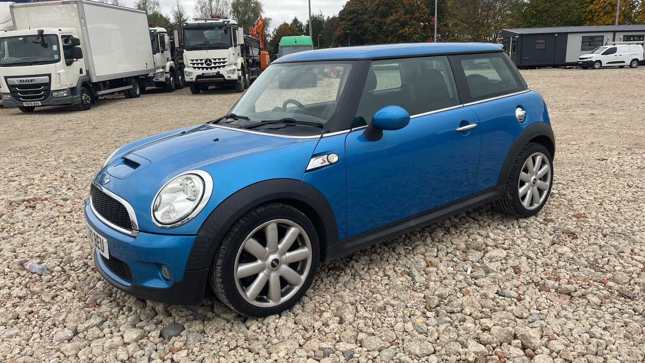MINI COOPER S 1.6 - Hatchback: picture 2 MINI COOPER S 1.6 - Hatchback: picture 2