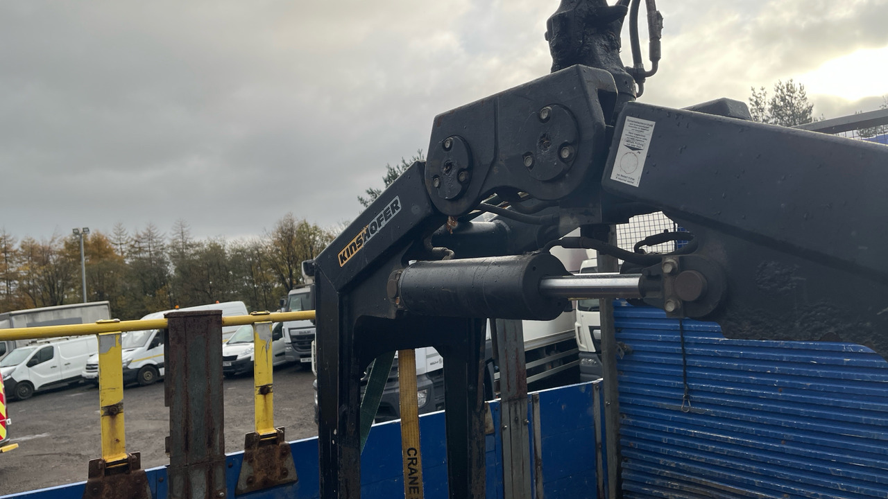 Dropside/ Flatbed truck, Crane truck Man TGM 18.250: picture 16