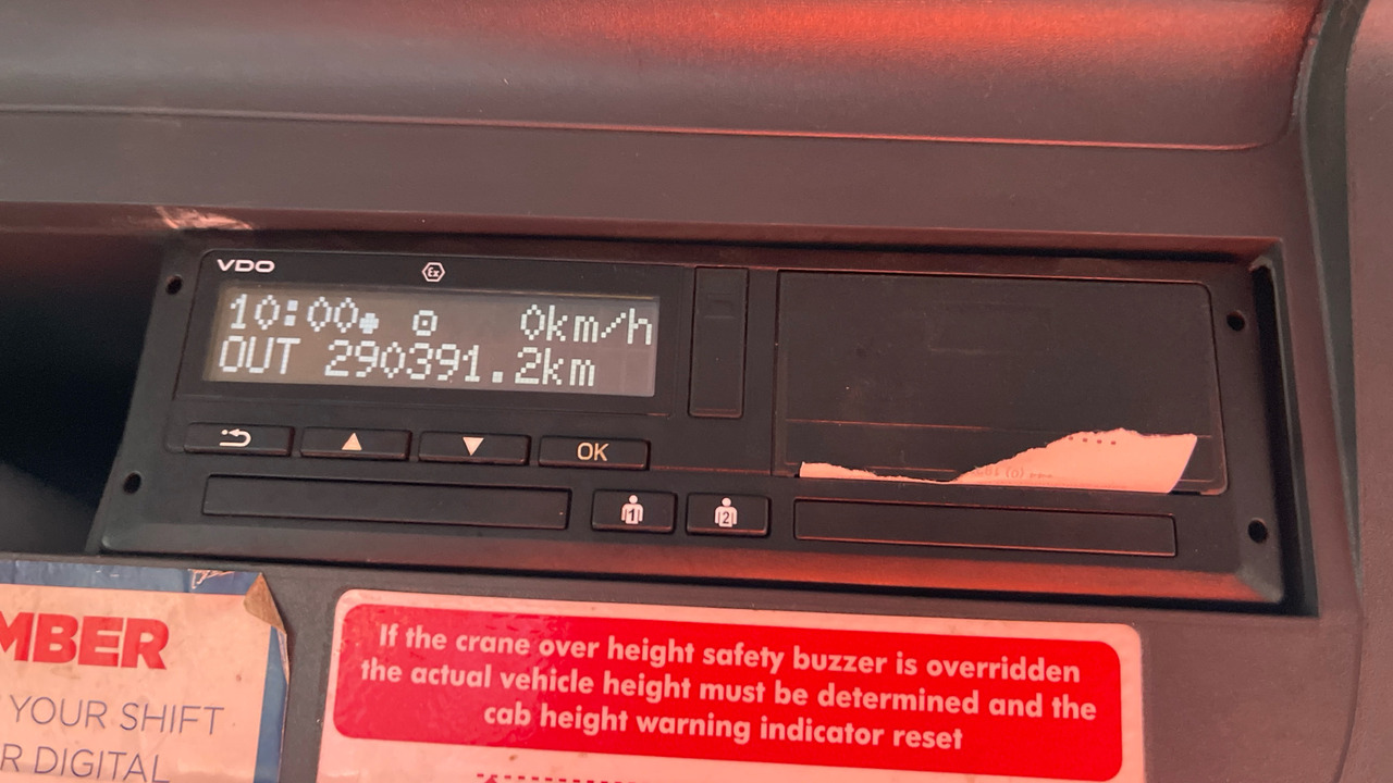 Dropside/ Flatbed truck, Crane truck Man TGM 18.250: picture 9