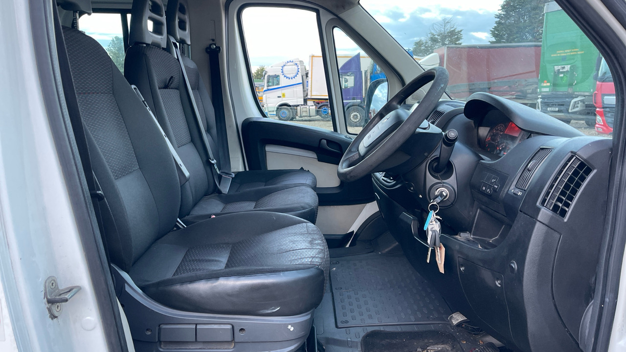 PEUGEOT BOXER 335 2.0 BLUE HDI 130PS - Tipper van: picture 5 PEUGEOT BOXER 335 2.0 BLUE HDI 130PS - Tipper van: picture 5