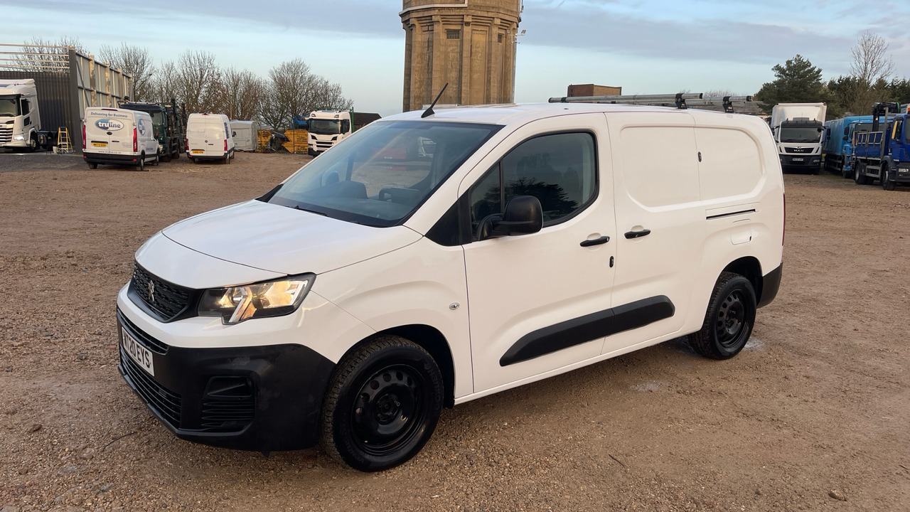 PEUGEOT PARTNER 850 1.5 BlueHDi 100ps Professional - Small van: picture 2 PEUGEOT PARTNER 850 1.5 BlueHDi 100ps Professional - Small van: picture 2