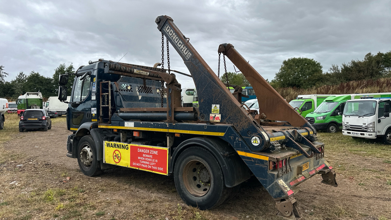 RENAULT D 18 - Skip loader truck: picture 3 RENAULT D 18 - Skip loader truck: picture 3