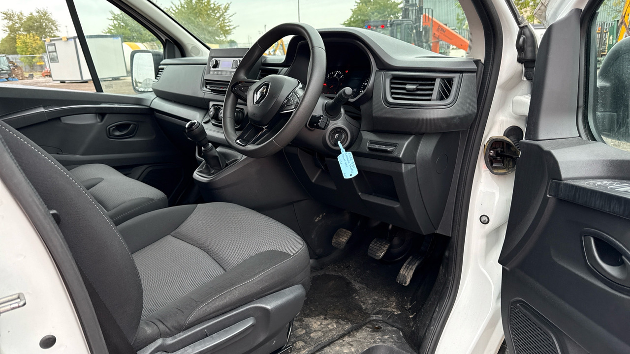 RENAULT TRAFIC SL28 BLUEDCI 150PS - Small van: picture 5 RENAULT TRAFIC SL28 BLUEDCI 150PS - Small van: picture 5